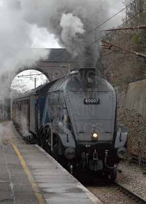 Purchase photo of 60007 SIR NIGEL GRESLEY at London - New Southgate